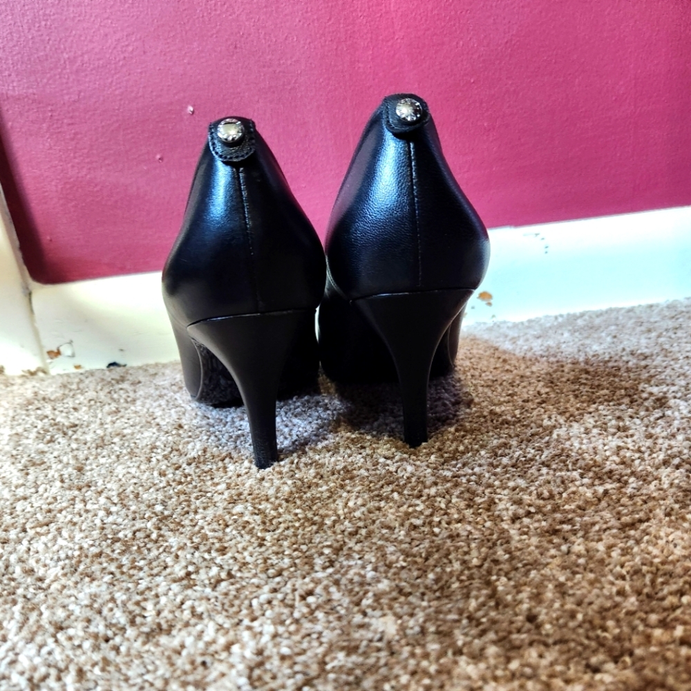 Michael Kors Alina Flex Leather Pump